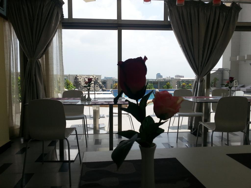Benin Royal Hotel Cotonou Exteriör bild